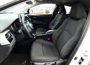 Toyota C-HR 11
