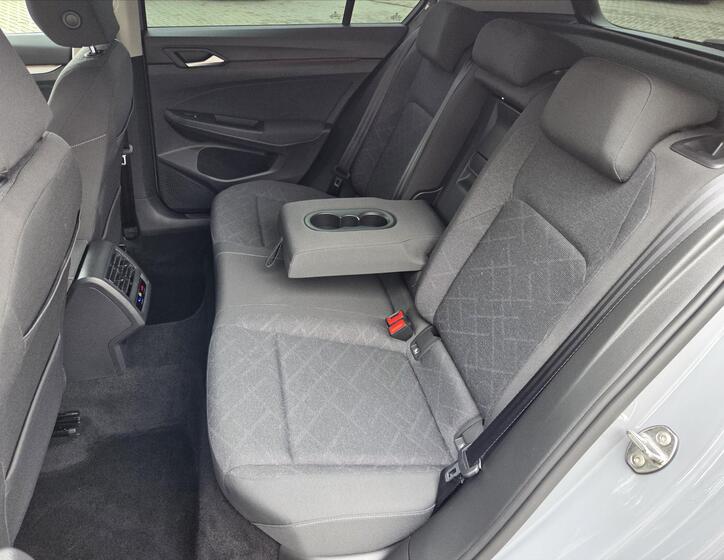 Volkswagen Golf 10