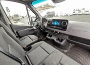 Mercedes-Benz Sprinter 8