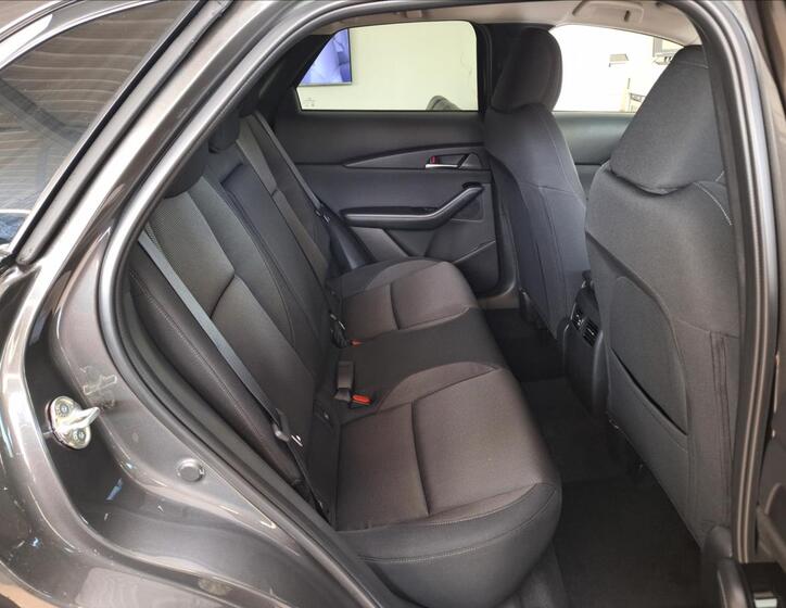 Mazda CX-30 6