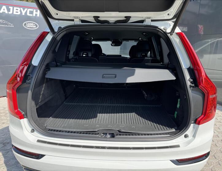 Volvo XC90 24