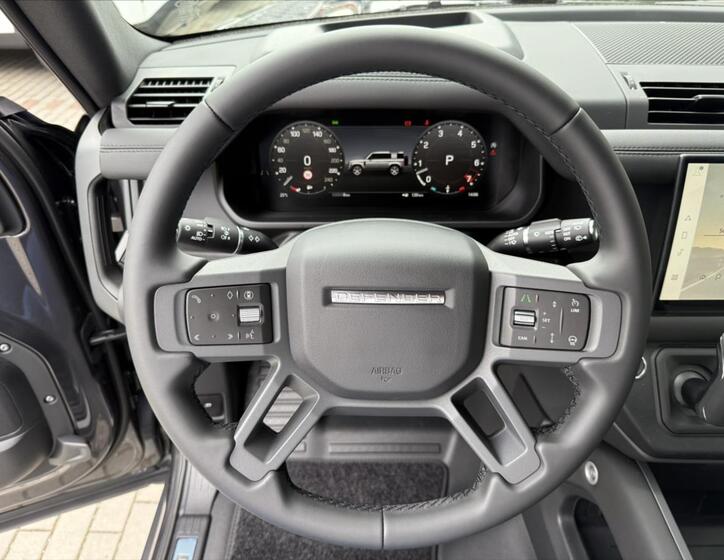 Land Rover Defender 15