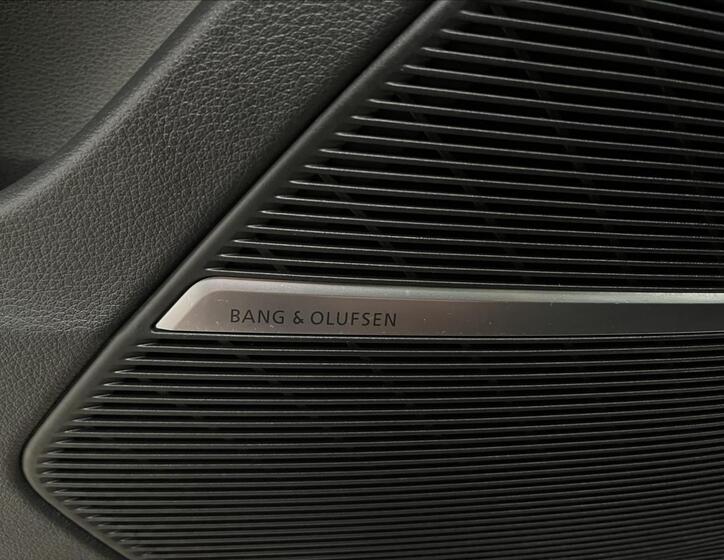 Audi SQ8 31