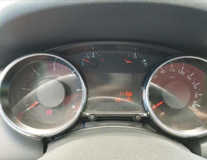 Peugeot 5008 11