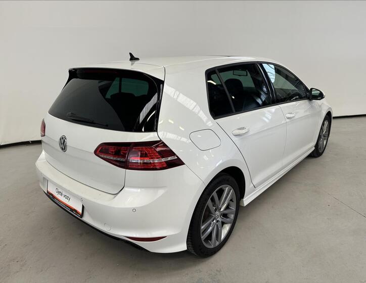 Volkswagen Golf 2