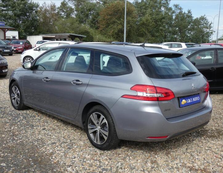 Peugeot 308 4
