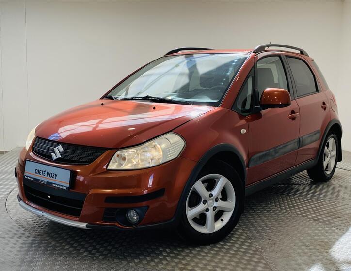 Suzuki SX4 1