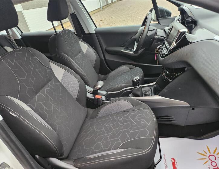 Peugeot 2008 22