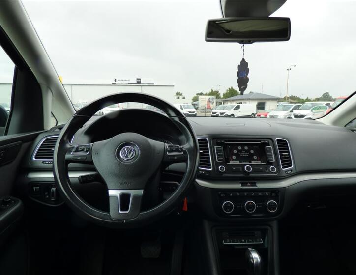 Volkswagen Sharan 24