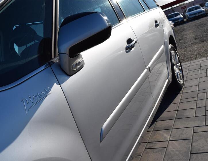 Citroën C4 Picasso 8