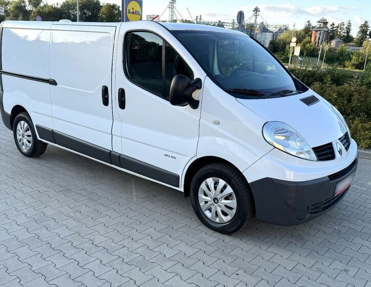 Renault Trafic 5