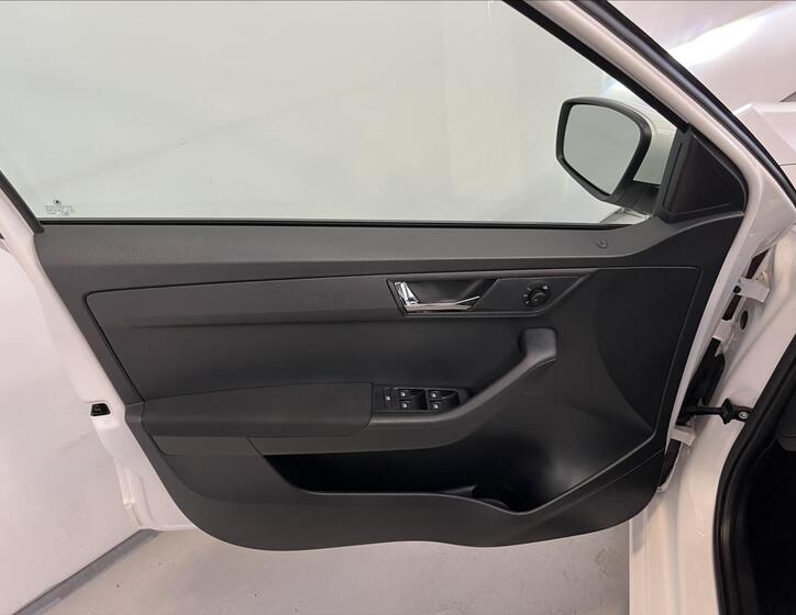 Škoda Fabia 23