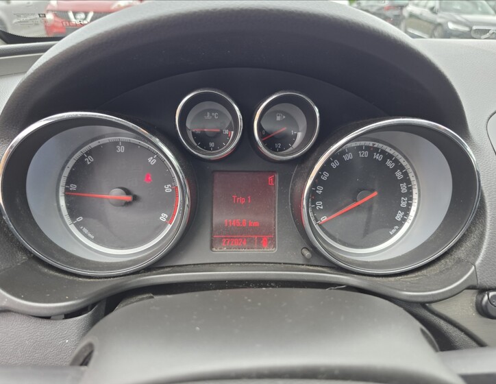 Opel Insignia 14