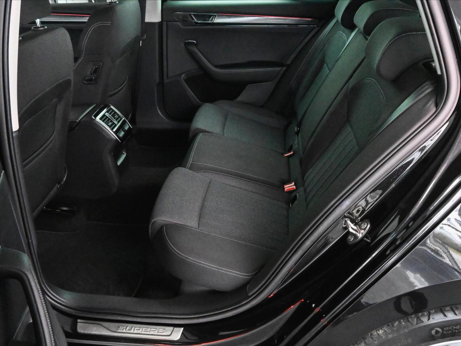 Škoda Superb 10