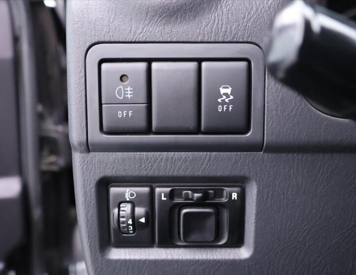 Suzuki Jimny 16