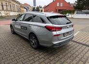 Hyundai i30 4