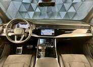 Audi Q7 10