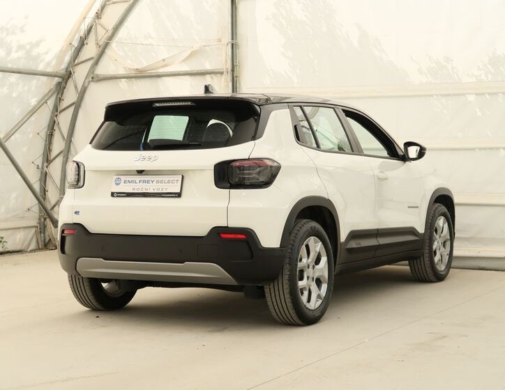 Jeep Avenger 6