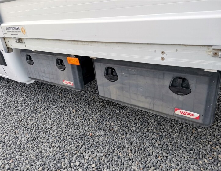 Renault Master 19