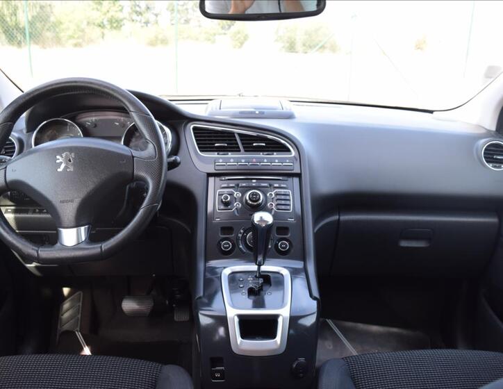 Peugeot 5008 19