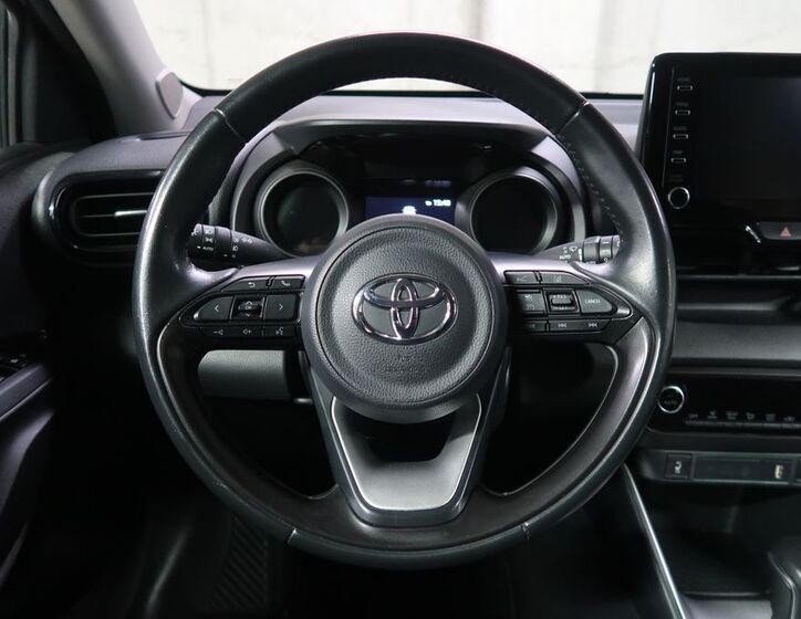 Toyota Yaris 14