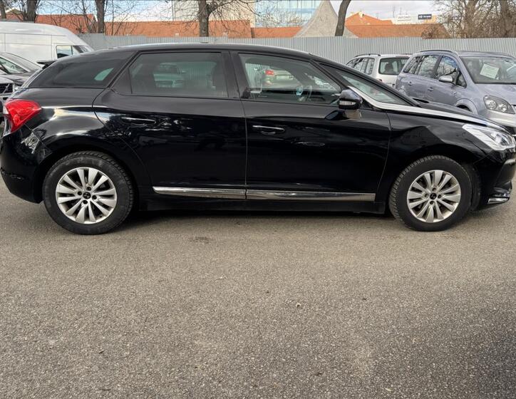 Citroën DS5 9