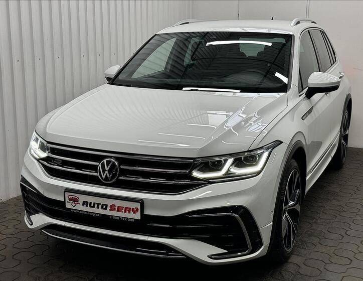 Volkswagen Tiguan 1