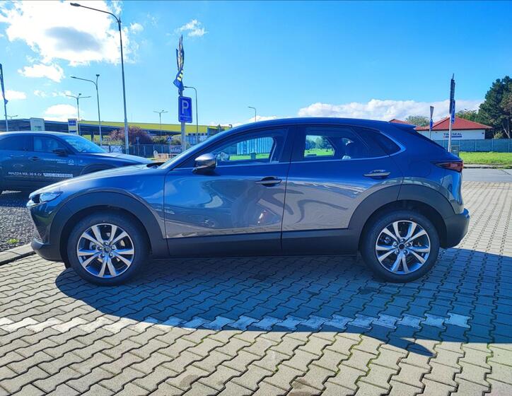 Mazda CX-30 4