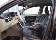 Volvo XC70 15