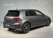 Volkswagen Golf 9