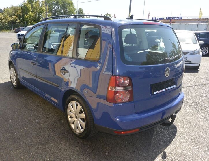 Volkswagen Touran 7