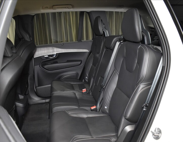 Volvo XC90 9