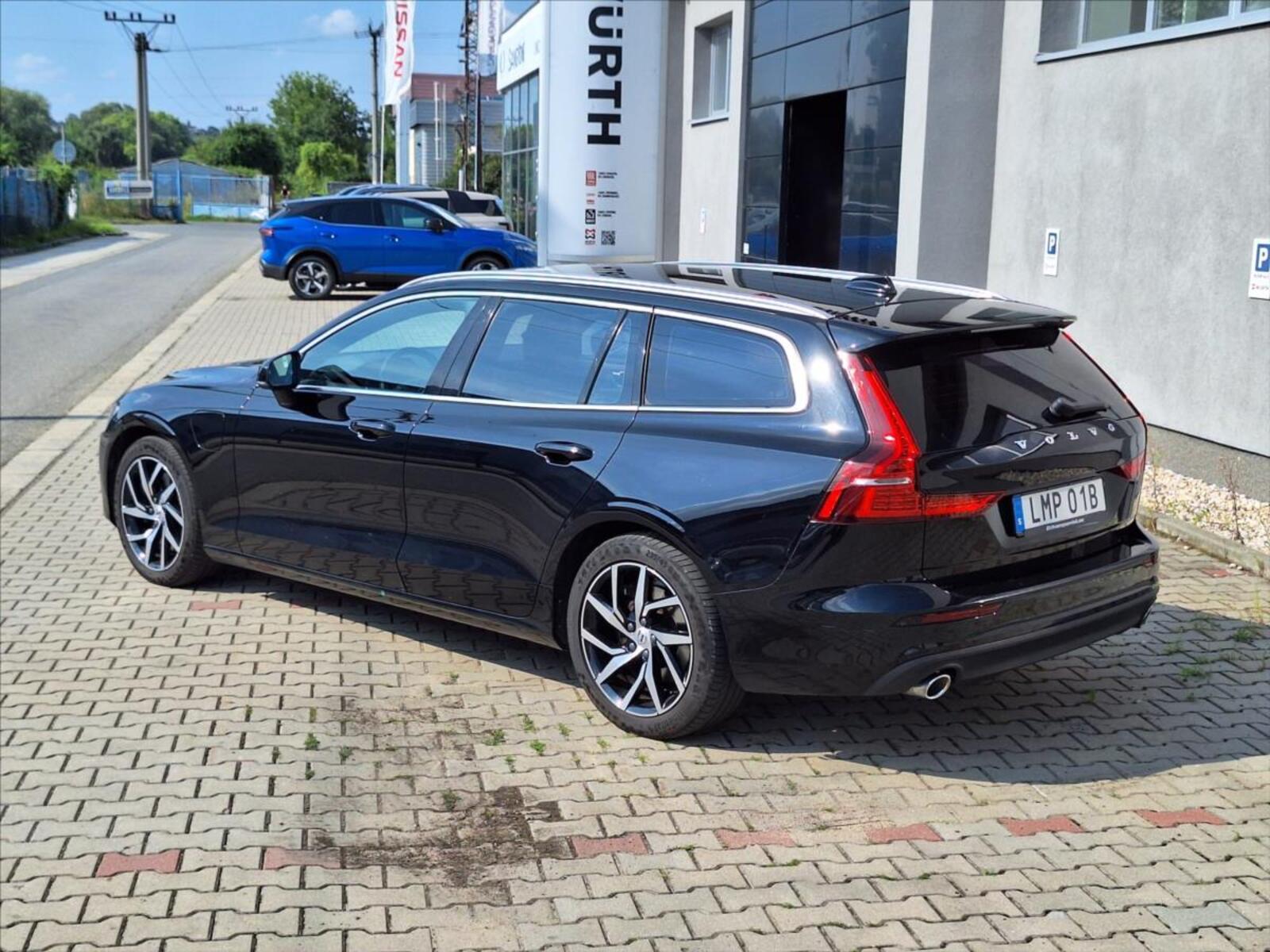 Volvo V60 4