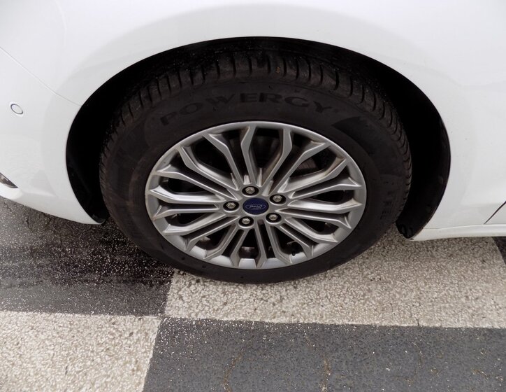 Ford Mondeo 43