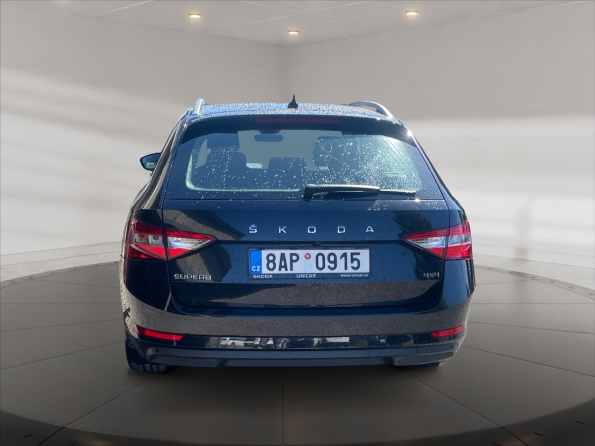 Škoda Superb