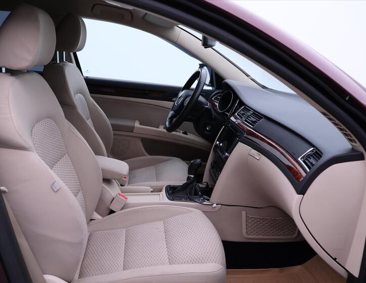 Škoda Superb 13