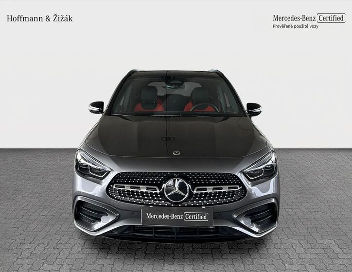 Mercedes-Benz GLA 2