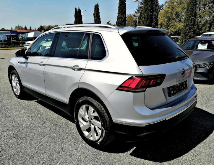 Volkswagen Tiguan 6