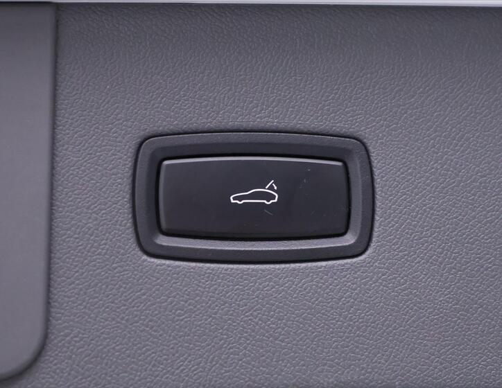 Porsche Cayenne 12