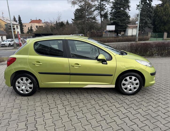 Peugeot 207 6