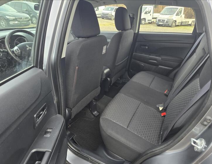 Mitsubishi ASX 10