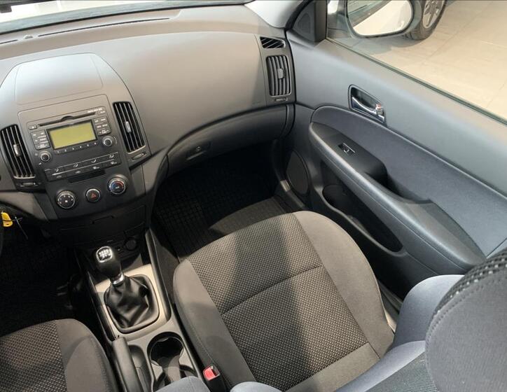 Hyundai i30 18