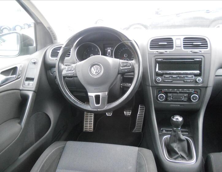 Volkswagen Golf 13