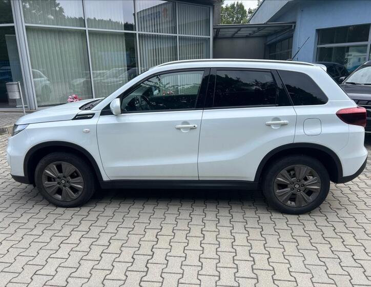 Suzuki Vitara 8