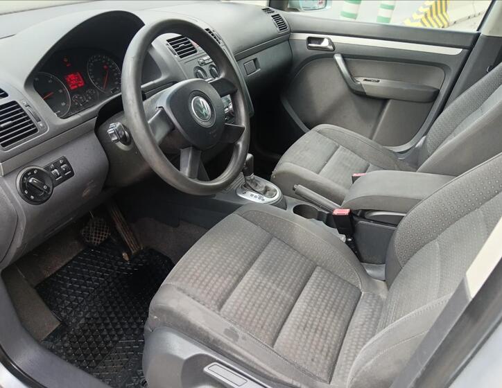 Volkswagen Touran 20