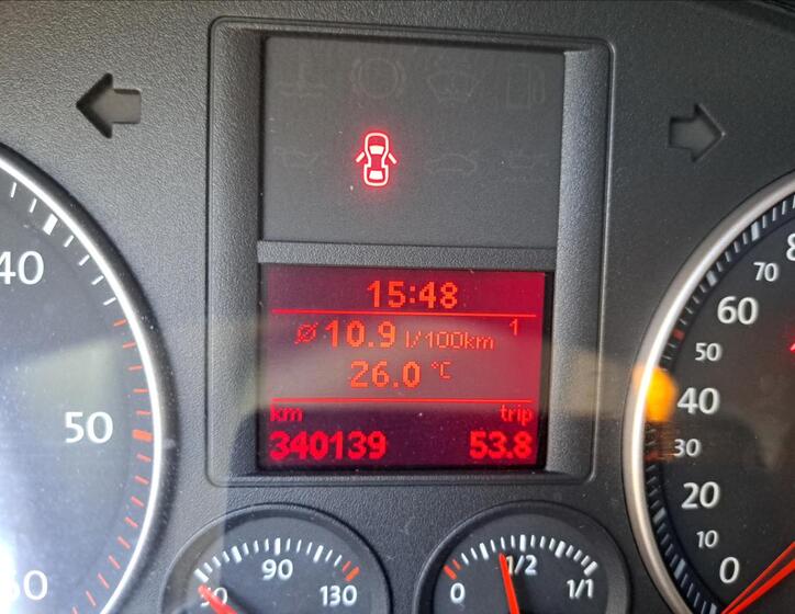 Volkswagen Golf 23