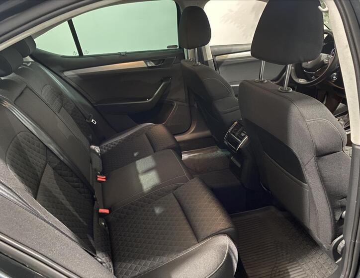 Škoda Superb 21