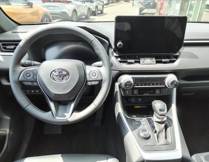 Toyota RAV4 5