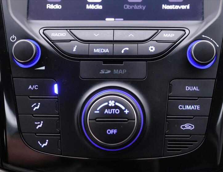 Hyundai i40 29