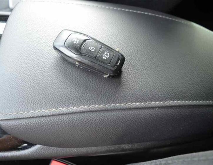 Ford Mondeo 18
